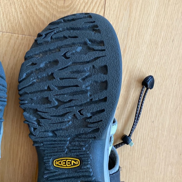 Women’s Keen Sandals Hiking Outdoor Anti Odor Shoes Washable Sandal Size 7.5 - Picture 3 of 13